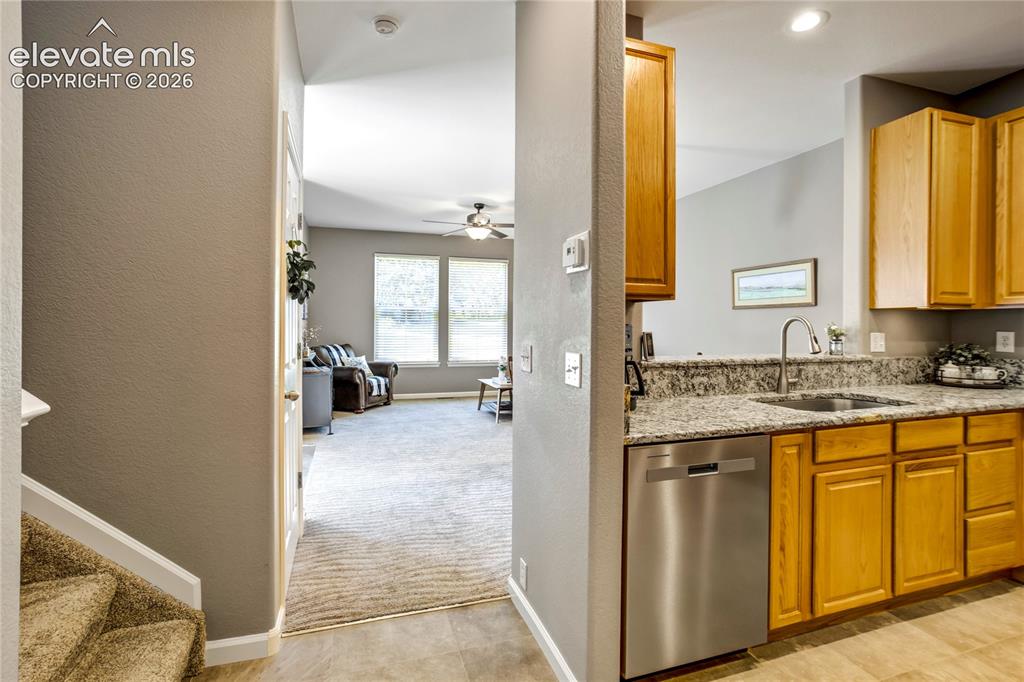 Image 11 of 47: Kitchen