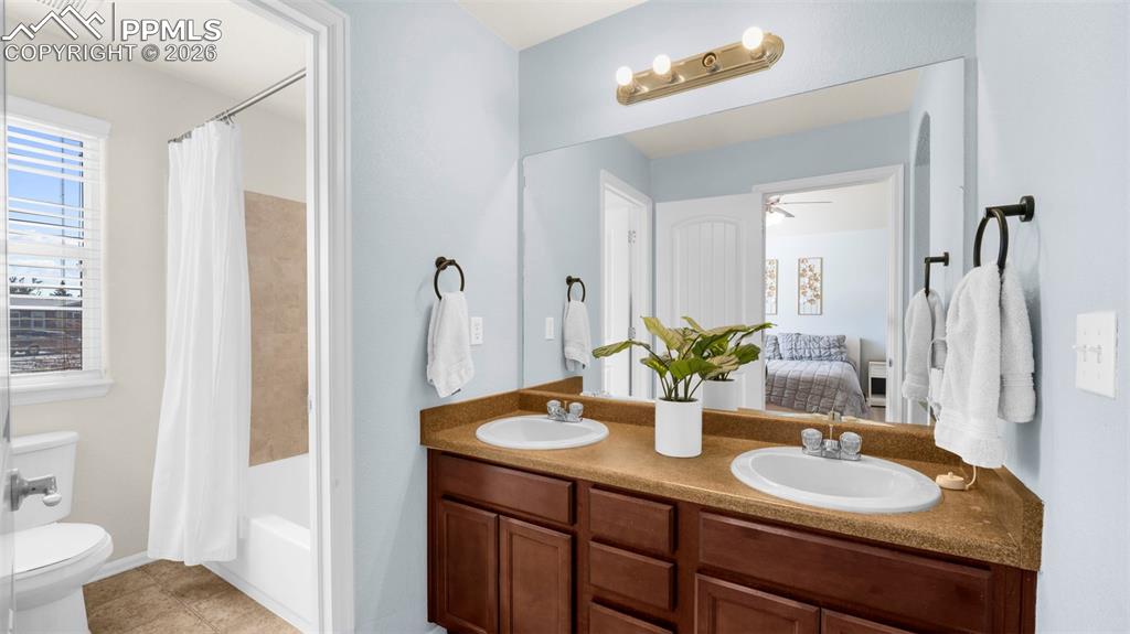 Image 20 of 34: Master Bathroom