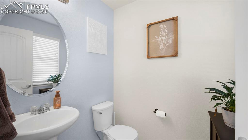 Image 8 of 34: Bathroom