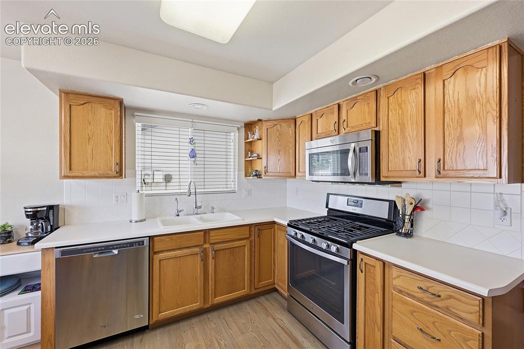 Image 10 of 29: Kitchen