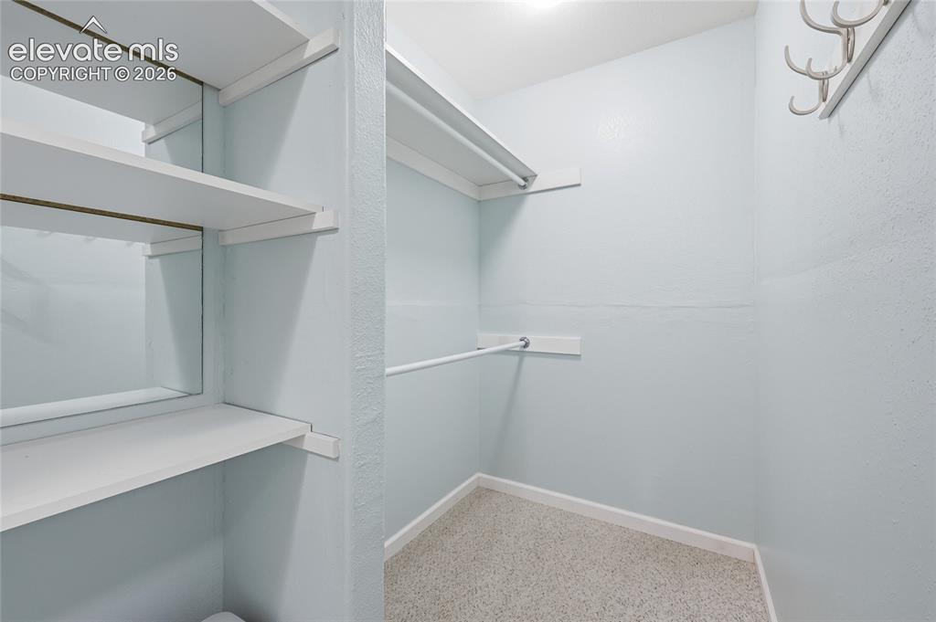 Image 17 of 29: Closet