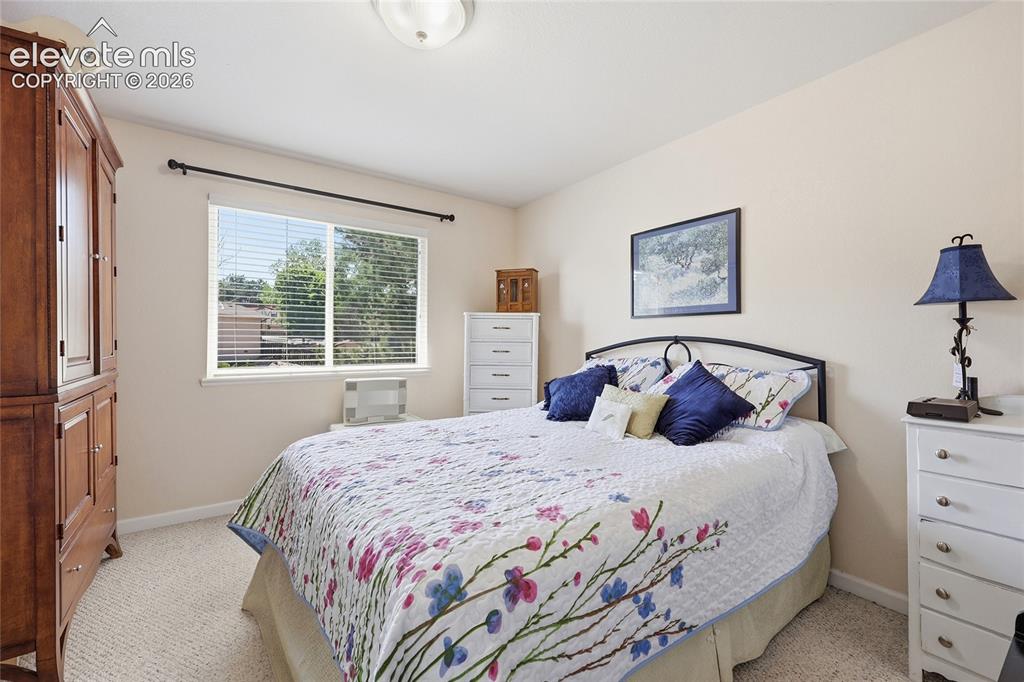 Image 19 of 29: Bedroom