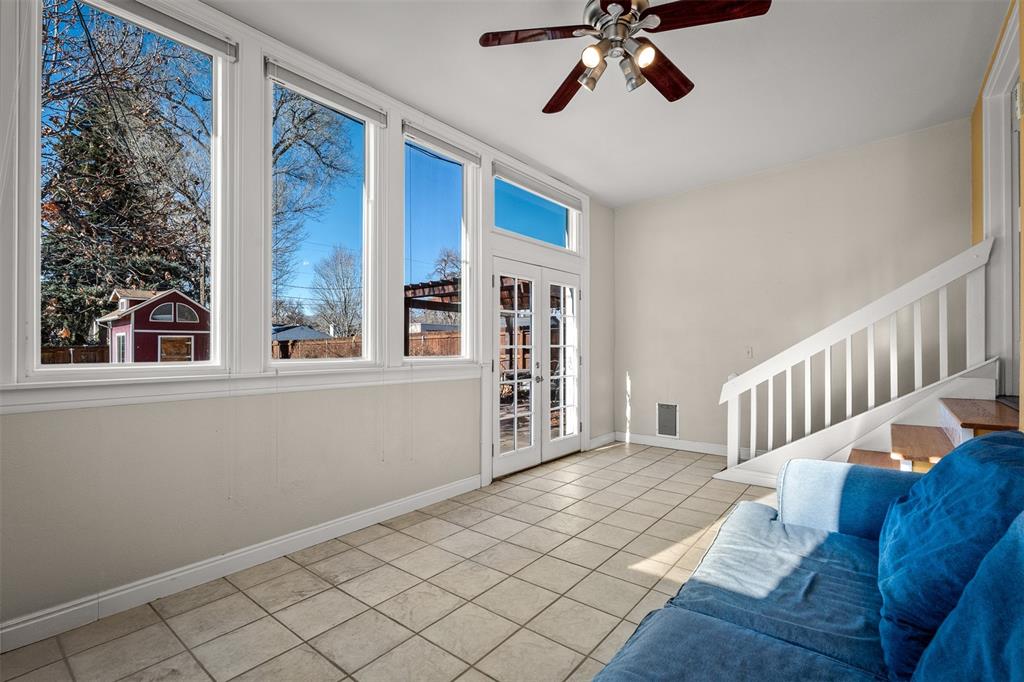 Image 13 of 45: Sun Room