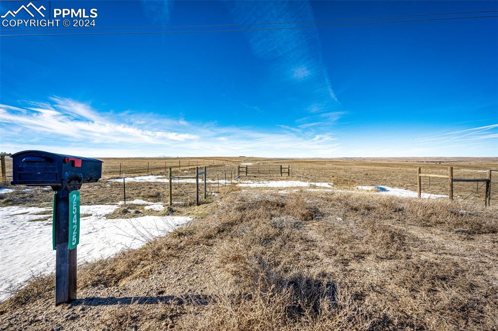 Image 13 of 20: Access driveway