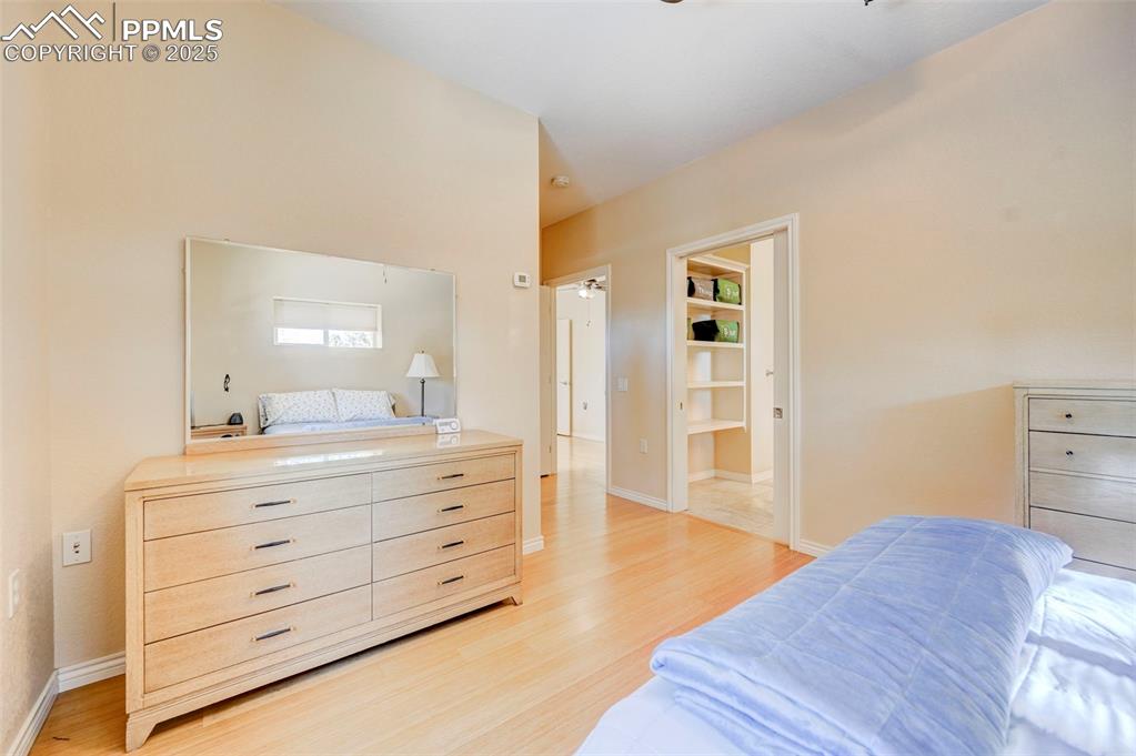 Image 10 of 45: Master bedroom (south)