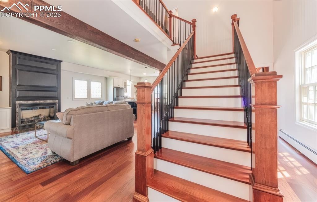 Image 2 of 50: Entrance Foyer