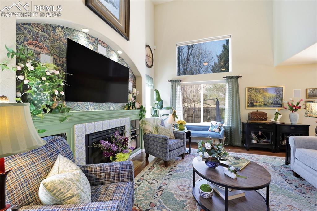 Image 10 of 38: Living Room
