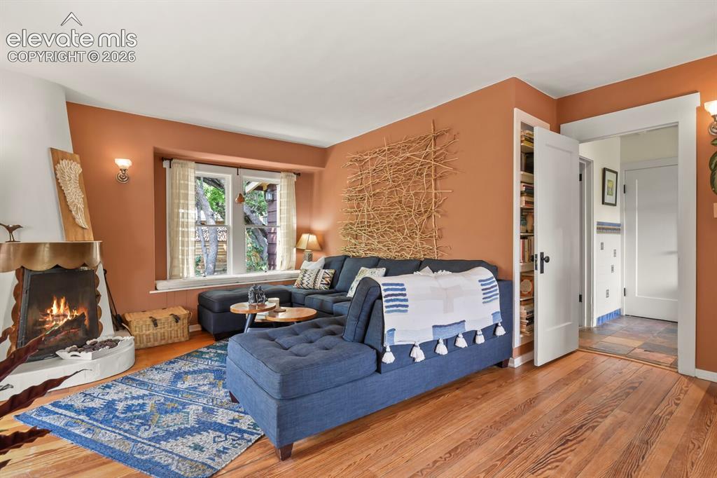 Image 11 of 50: Living Room