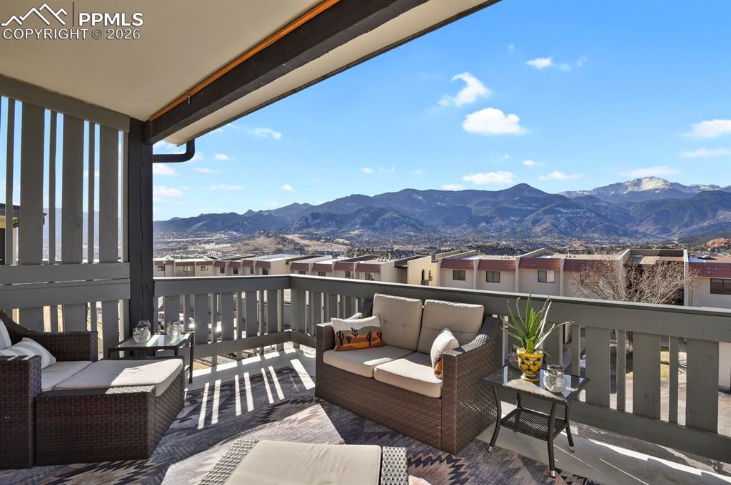 Image 31 of 39: Balcony