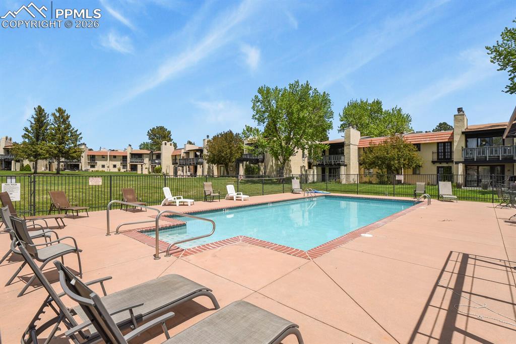 Image 37 of 39: Pool