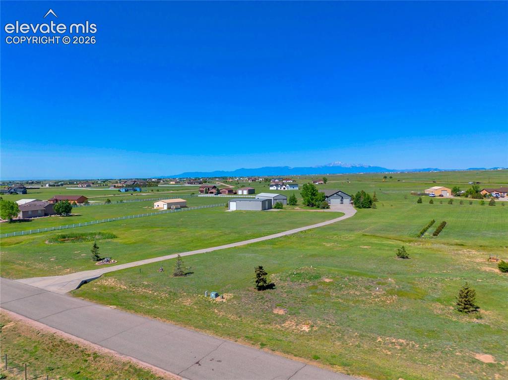 Image 1 of 40: Lifestyle compound with 2 huge steel buildings, 5 acres, incredible Peak Vi