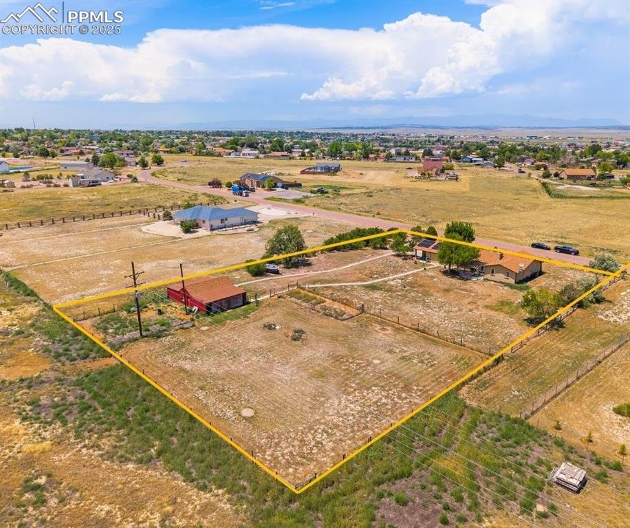 Image 42 of 45: Property Lines are Approximate and not a survey