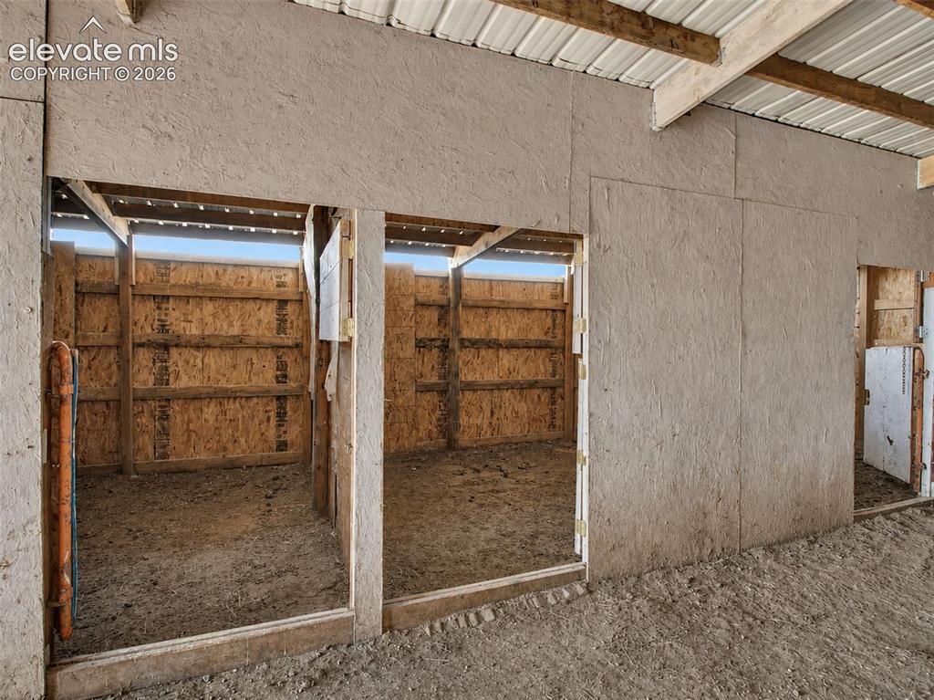 Image 7 of 37: Stable