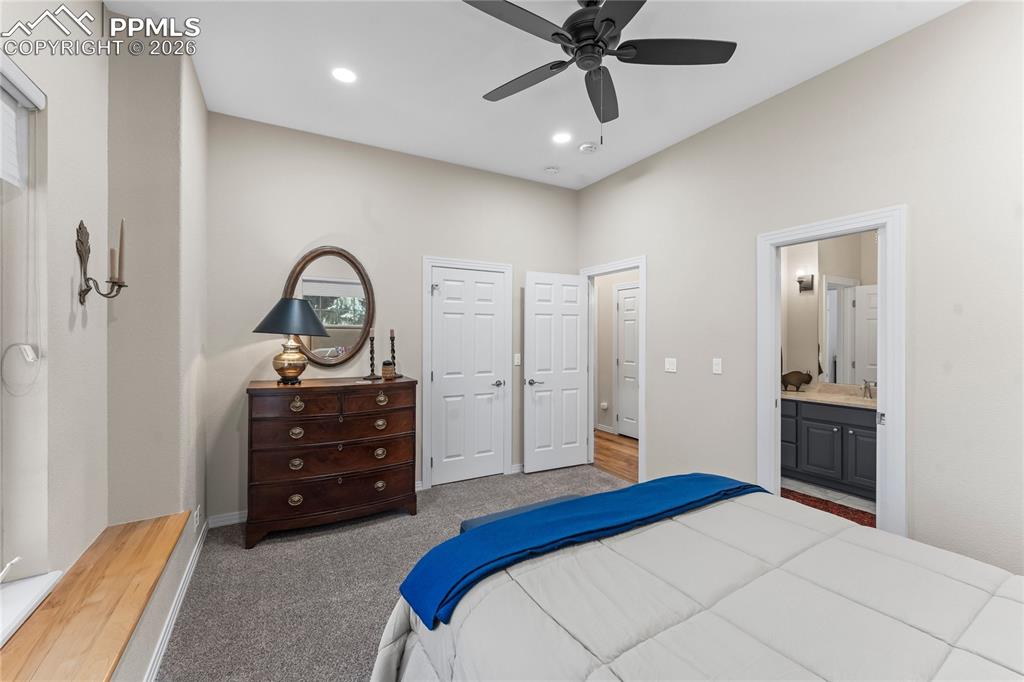 Image 30 of 48: Bedroom