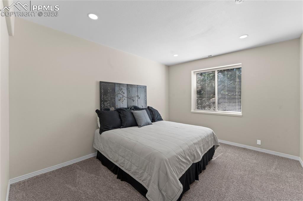 Image 38 of 48: Bedroom