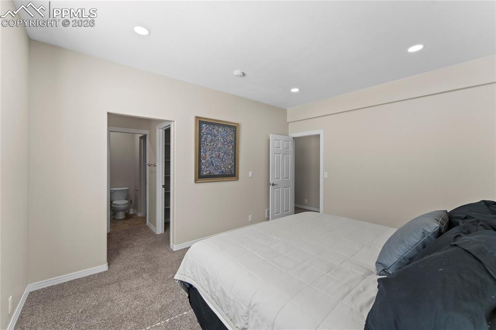 Image 39 of 48: Bedroom