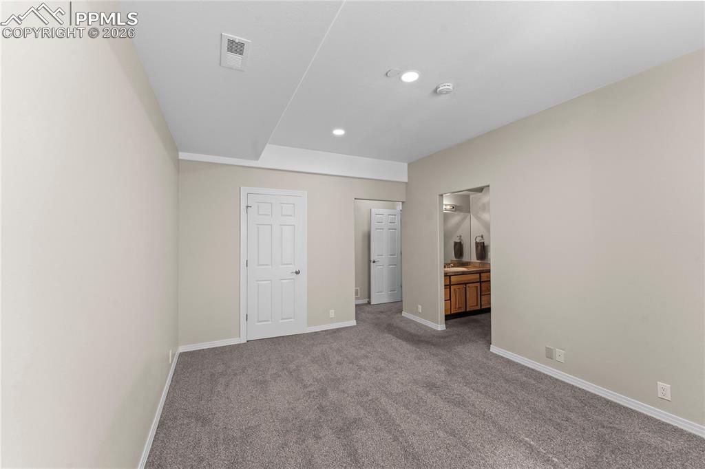 Image 43 of 48: Bedroom