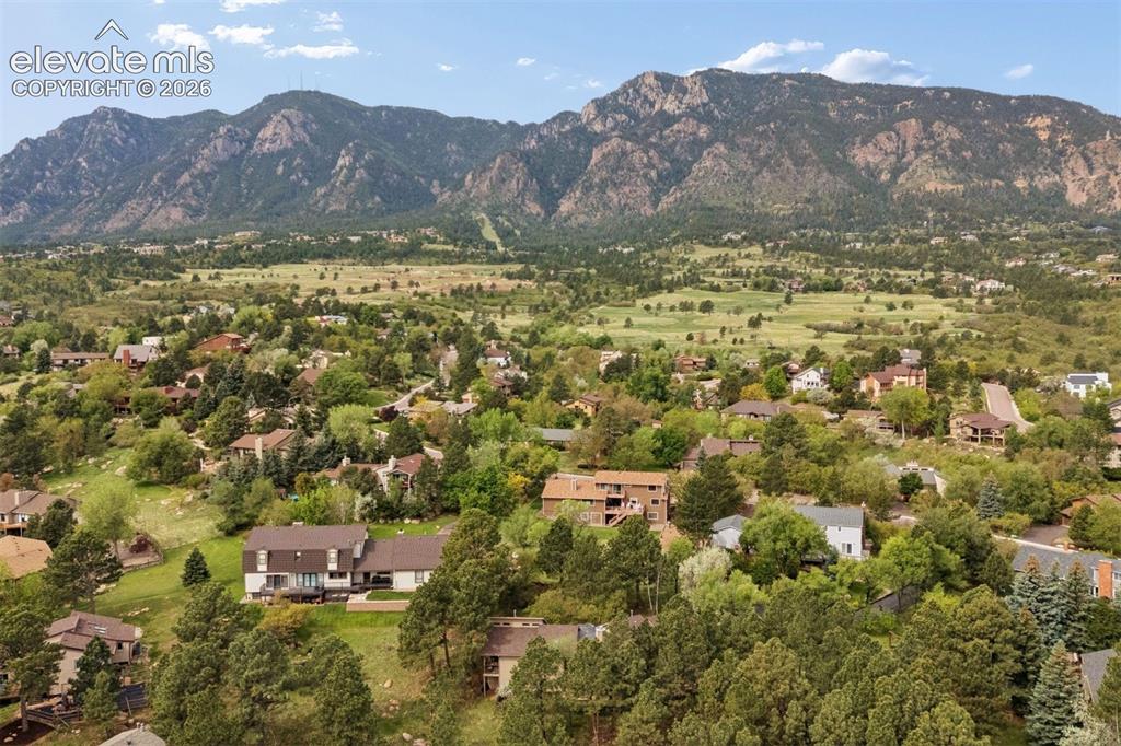 Image 9 of 50: View
