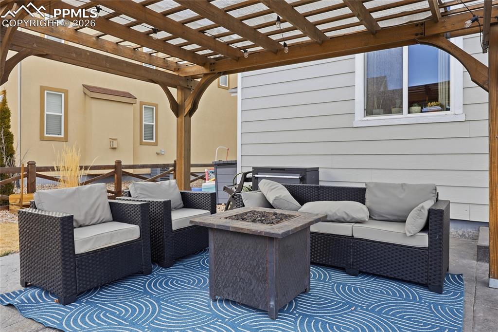 Image 34 of 47: Patio