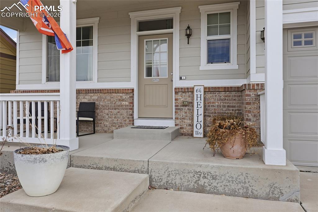 Image 4 of 47: Entry