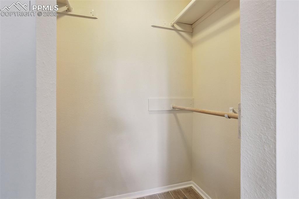 Image 14 of 27: Closet