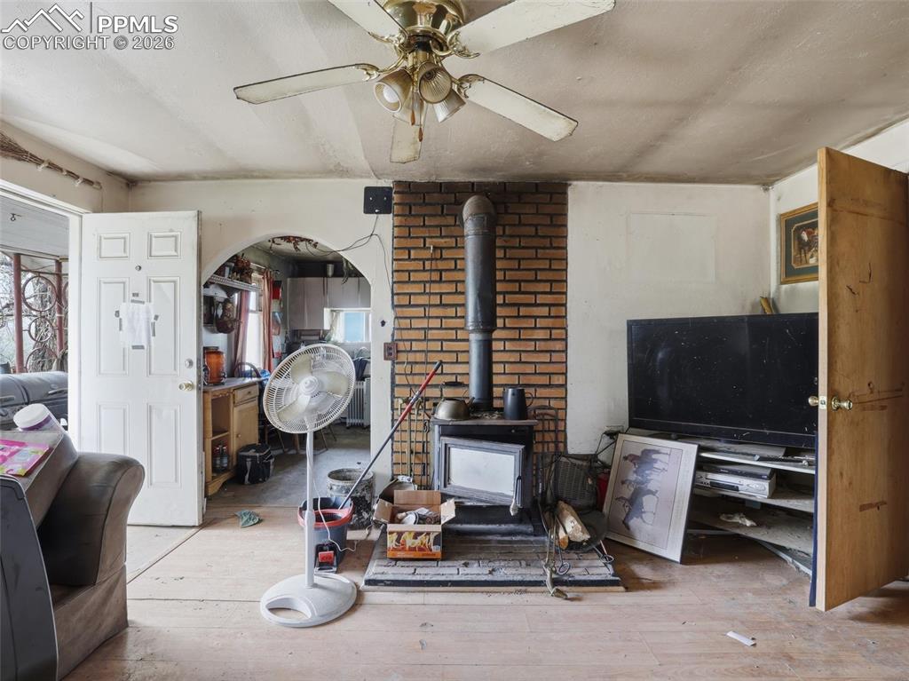 Image 15 of 47: Living Room