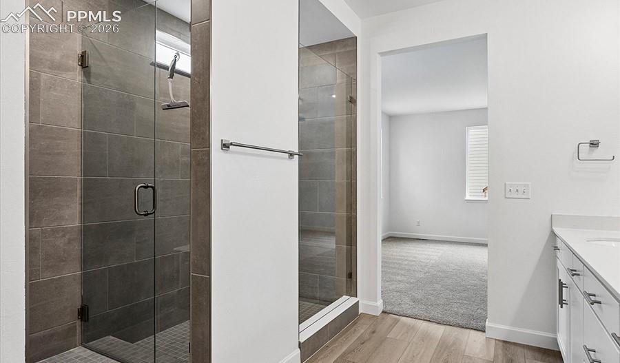 Image 13 of 23: Bathroom