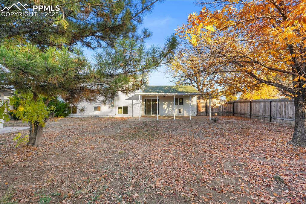 Image 6 of 38: Back of Structure