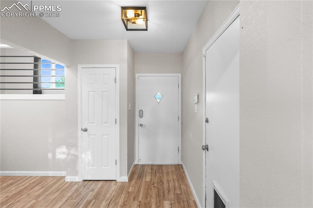 Image 9 of 38: Entry