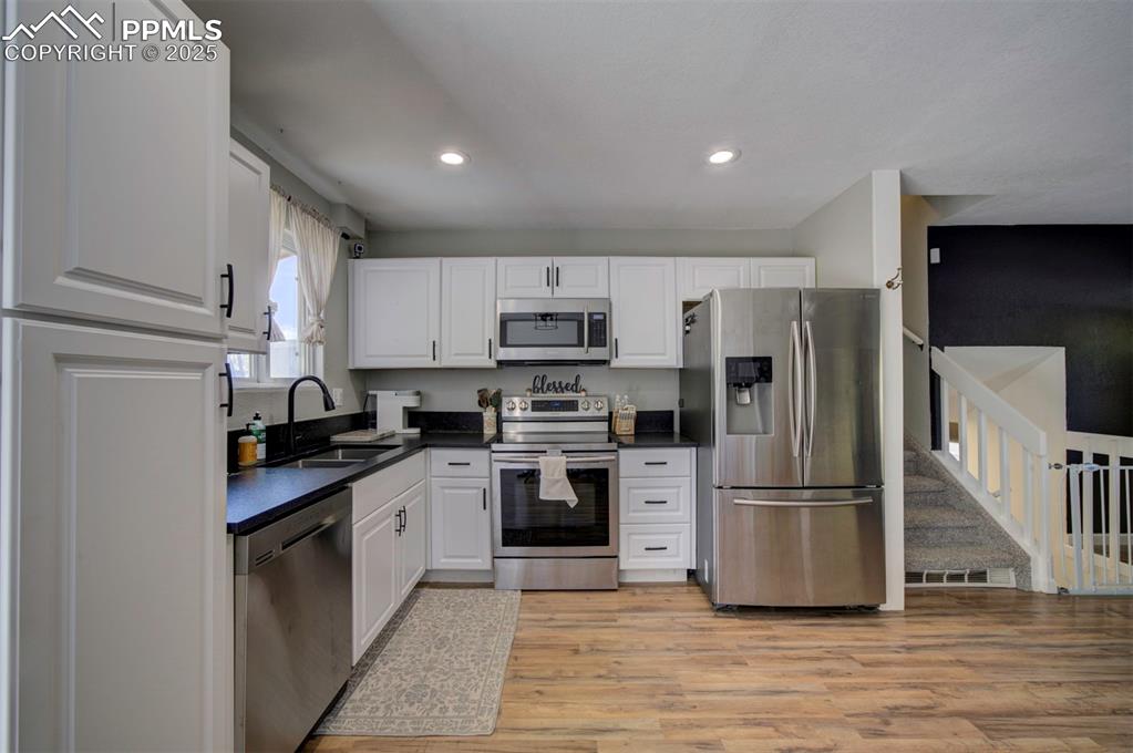 Image 13 of 34: Kitchen