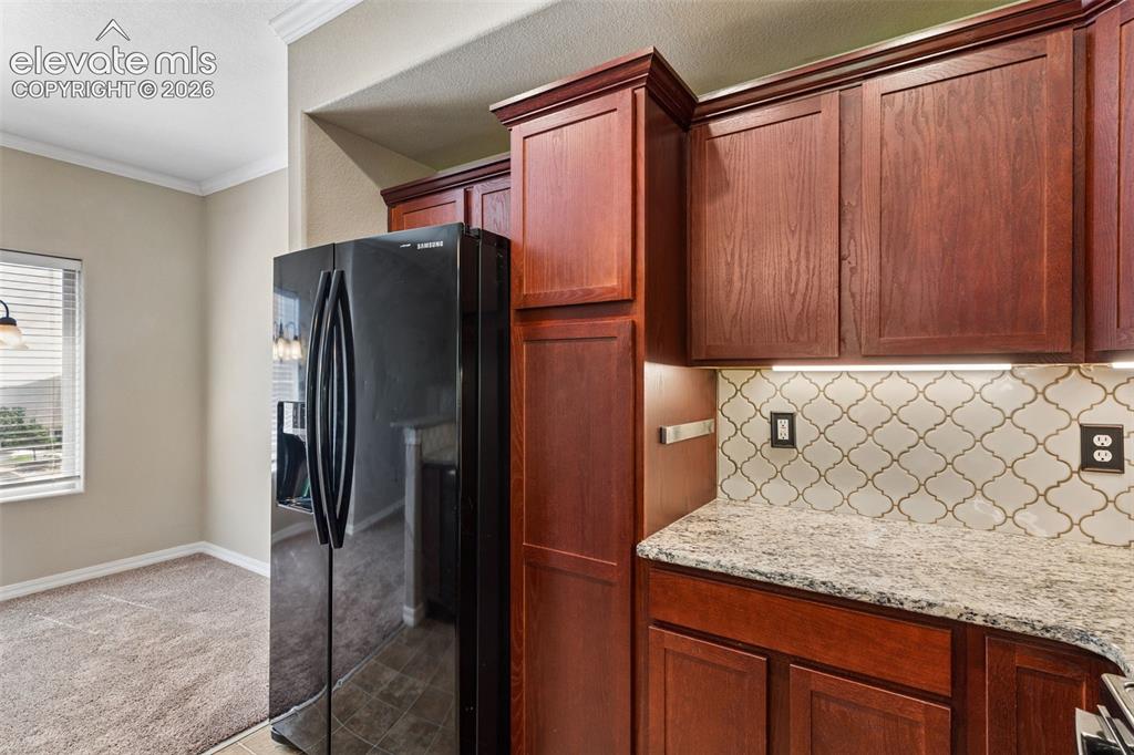 Image 12 of 31: Kitchen
