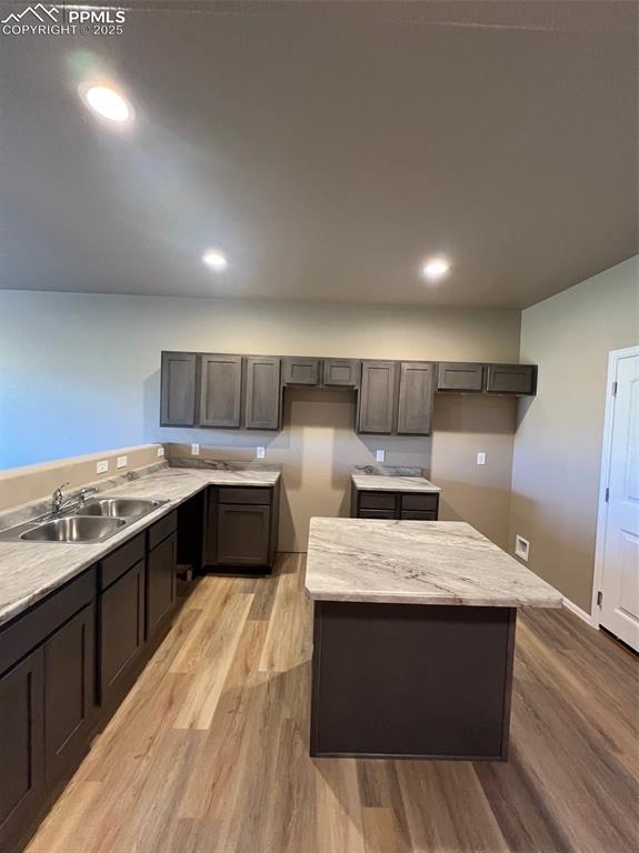Image 10 of 31: Kitchen