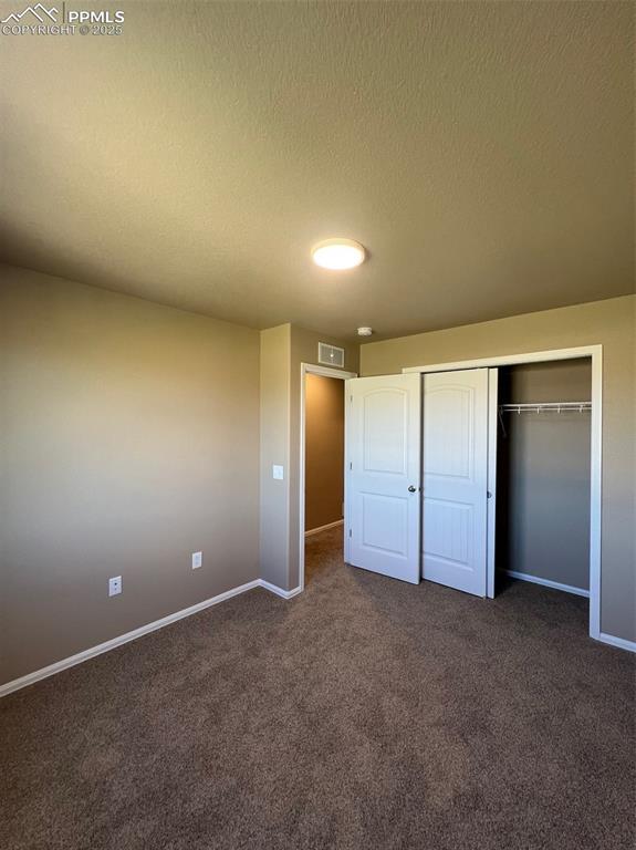 Image 13 of 31: Bedroom