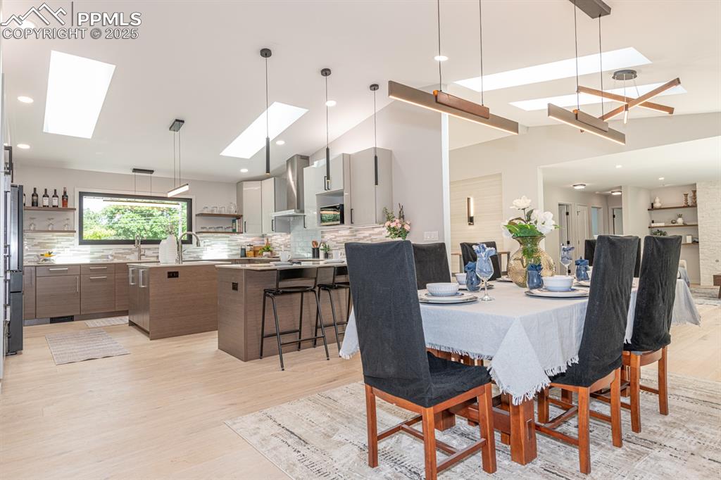 Image 6 of 50: Dining area can fit any size table you like