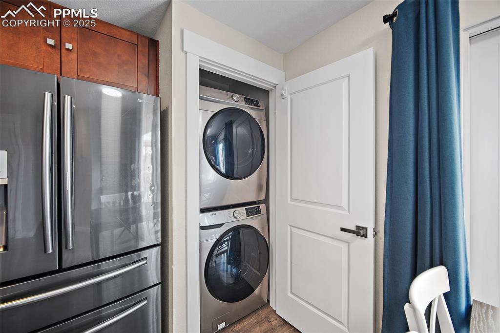 Image 13 of 36: Laundry