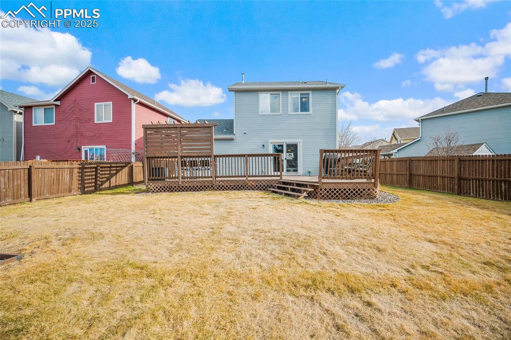 Image 31 of 36: Back of Structure