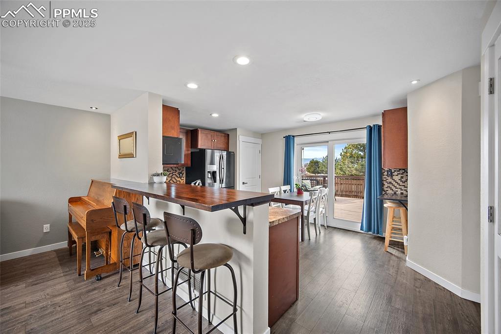 Image 9 of 36: Kitchen