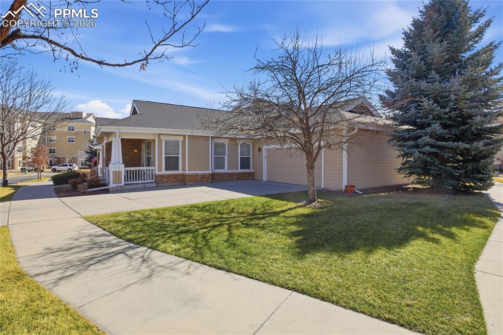 Image 3 of 20: Front of Structure