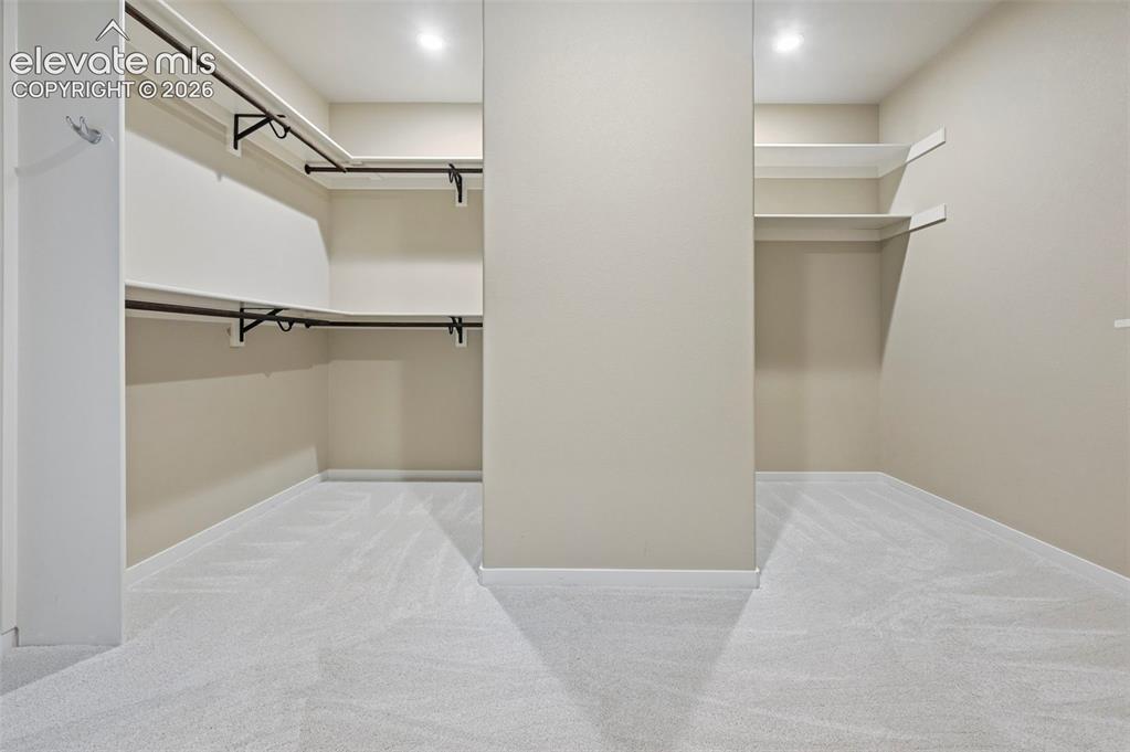Image 39 of 49: Walk-In Closets