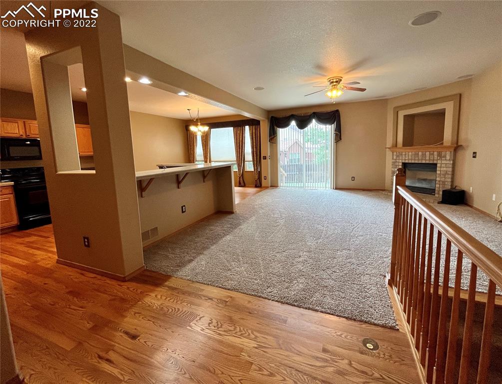 Listing 6348517, Image 8 of 32