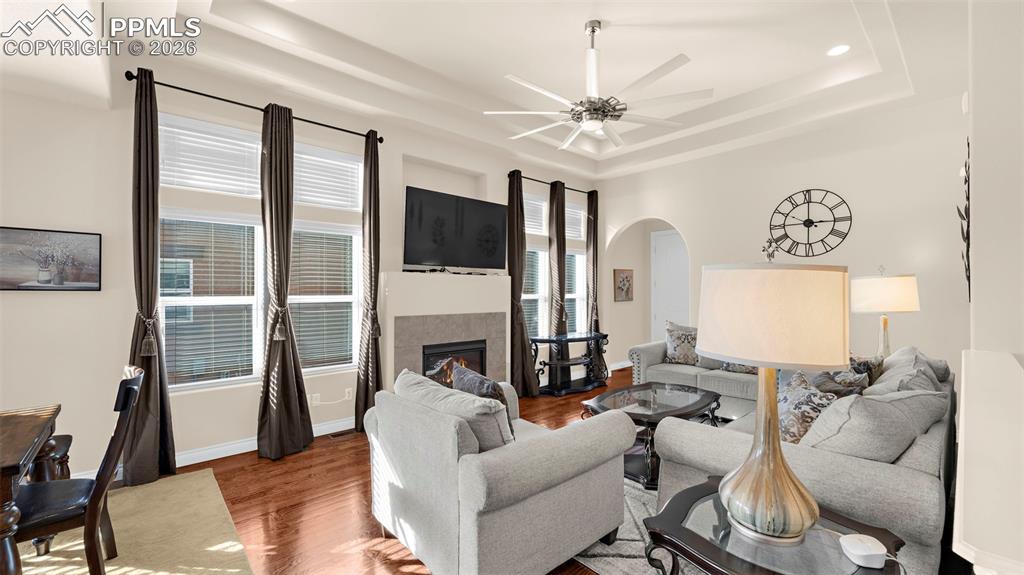 Image 11 of 40: Living Room