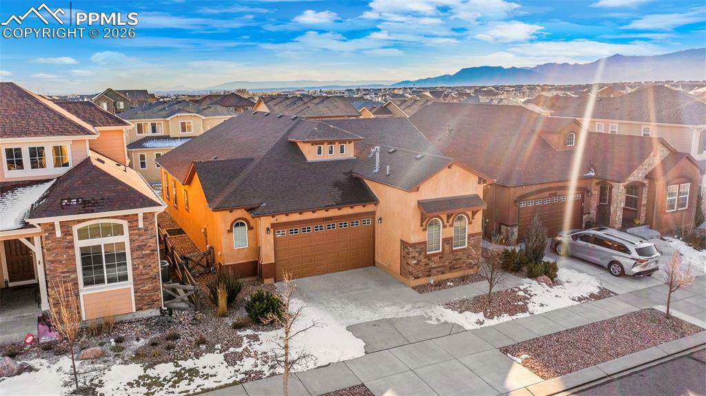 Image 36 of 40: Front of Structure