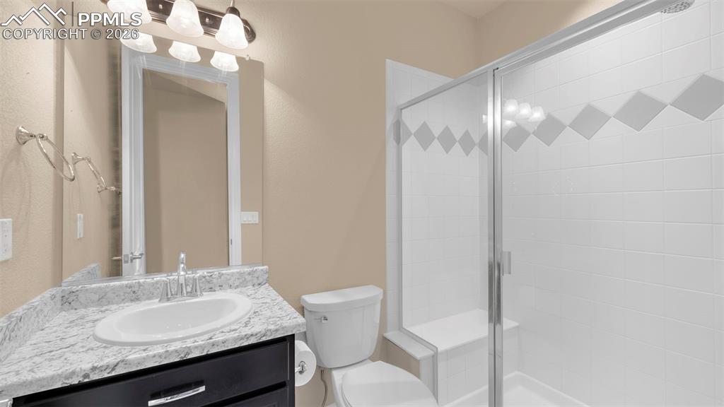 Image 8 of 40: Bathroom