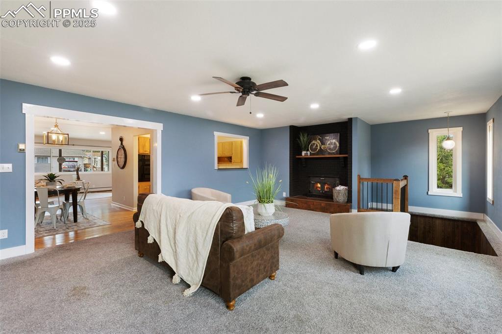 Image 14 of 36: Living Room