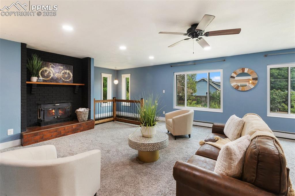 Image 15 of 36: Living Room