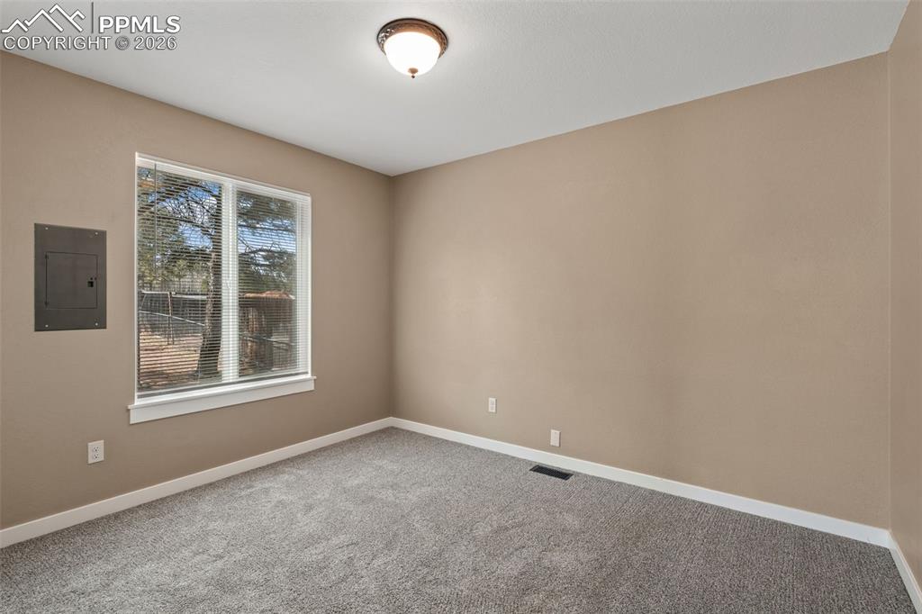 Image 22 of 28: Third Bedroom