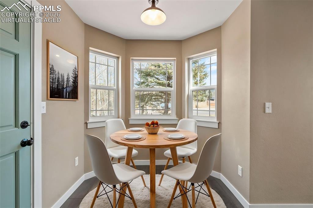 Image 9 of 28: Virtually Staged