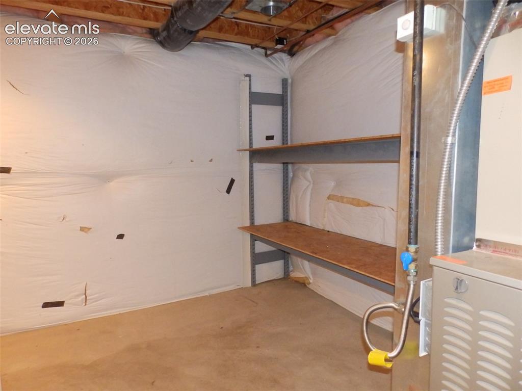 Image 16 of 20: Storage