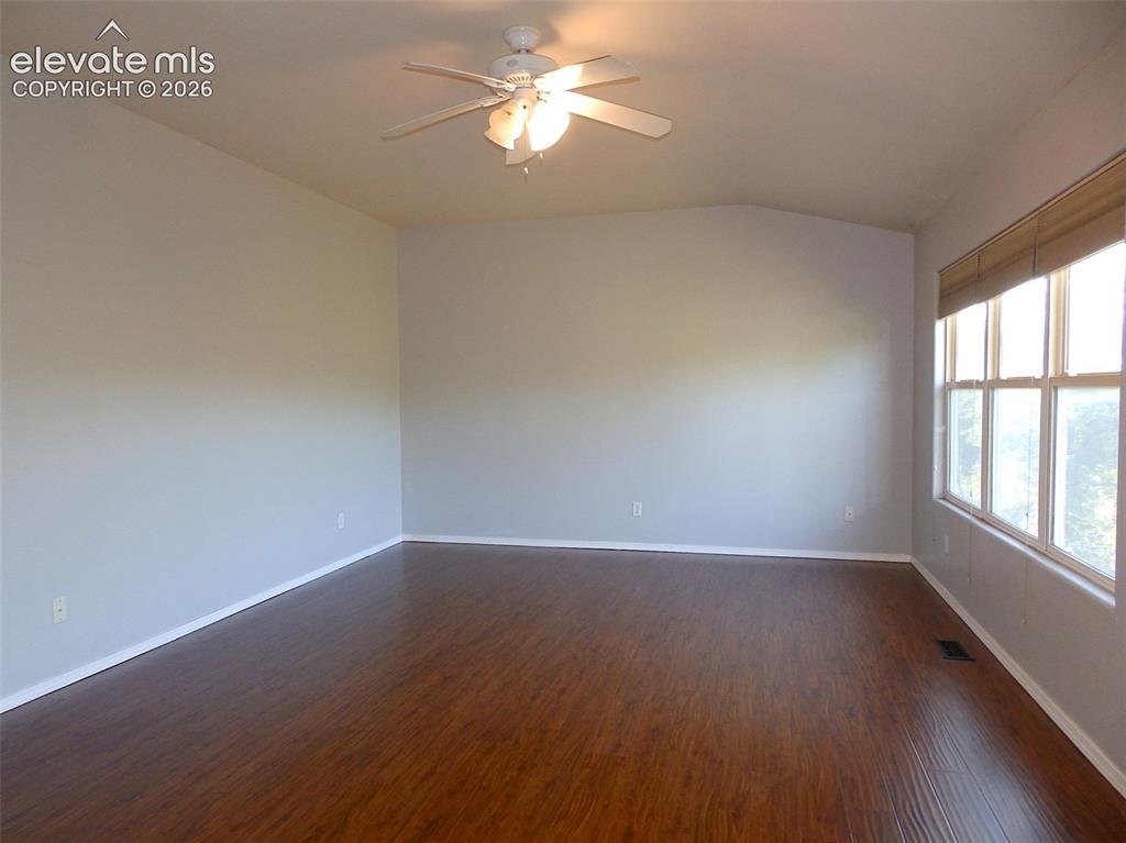 Image 6 of 20: Master Bedroom