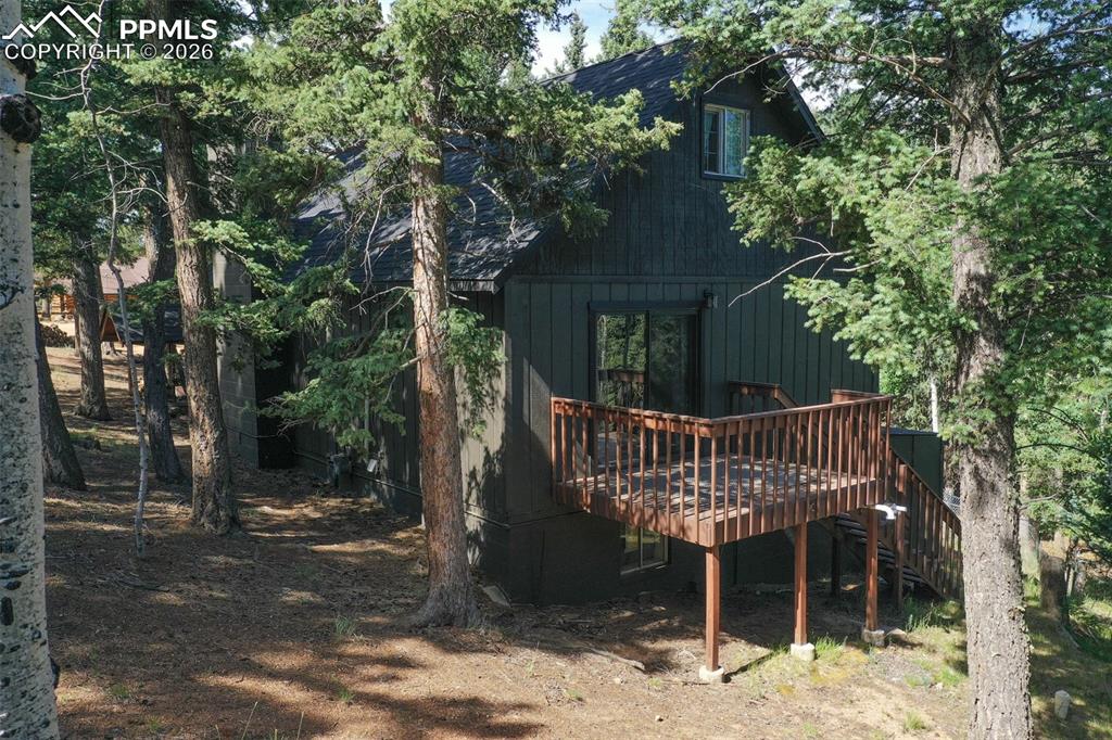 Image 3 of 50: Back of Structure